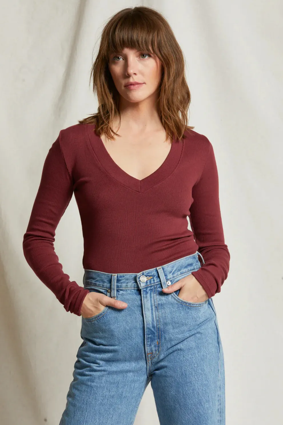 Perfectwhitetee - Viola V-Neck Long Sleeve